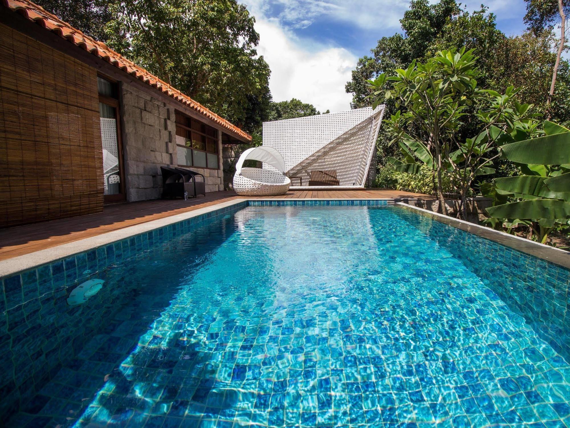 Arumdalu Private Resort Belitung Exterior foto
